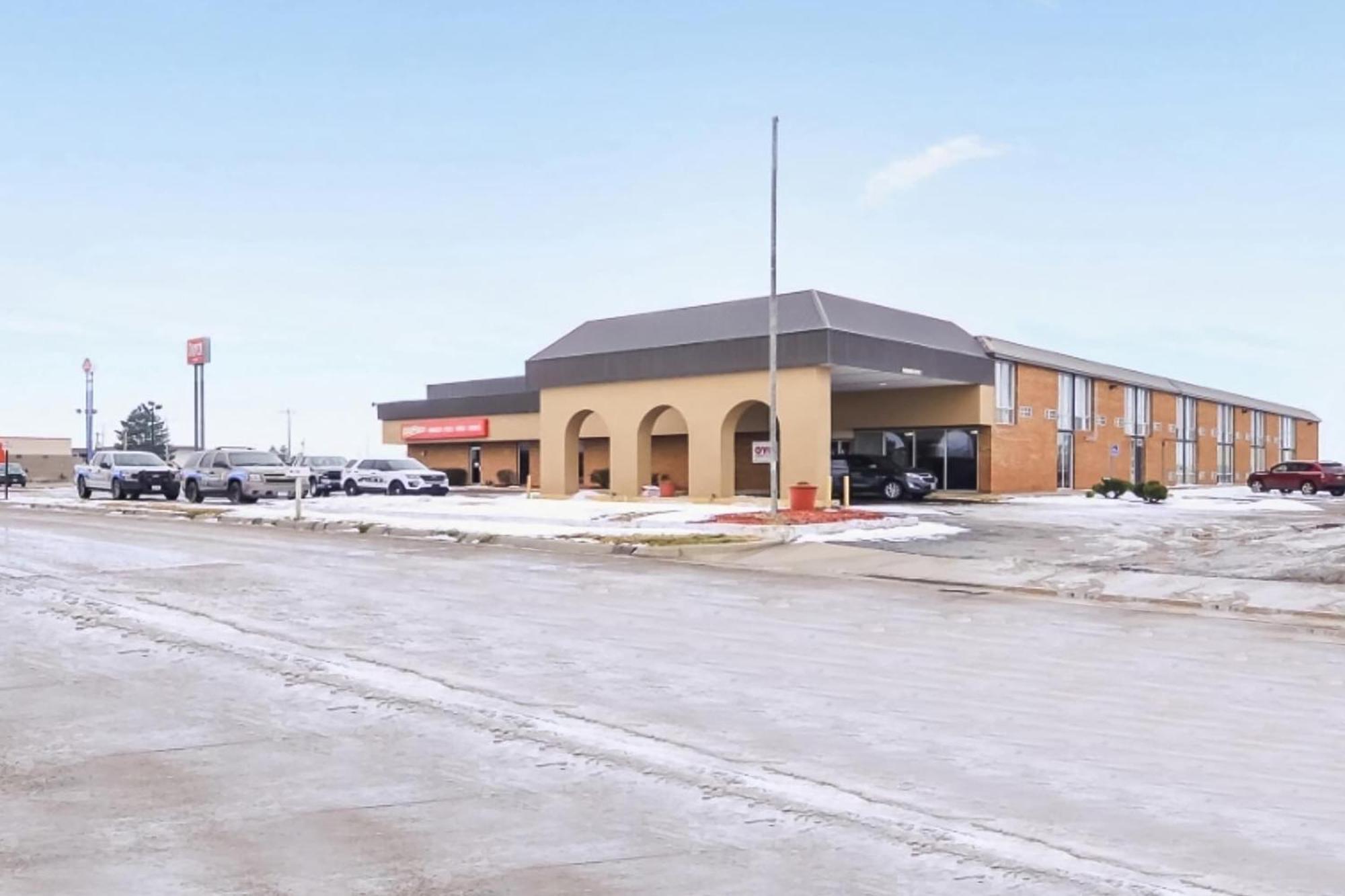 Oyo Hotel Goodland Ks Hwy 24 Exterior photo